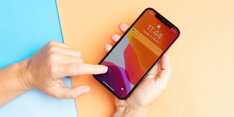 Problemen met de schermhelderheid van je iPhone; doet het niet meer, doet raar of heeft een vreemde tint